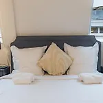 Cozy & Fully Equipped Studio In The Heart Of Paris